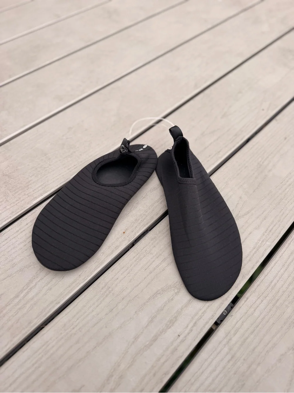 METOG Unisex Slip On Water Shoes Aqua Socks Black Size 40/41